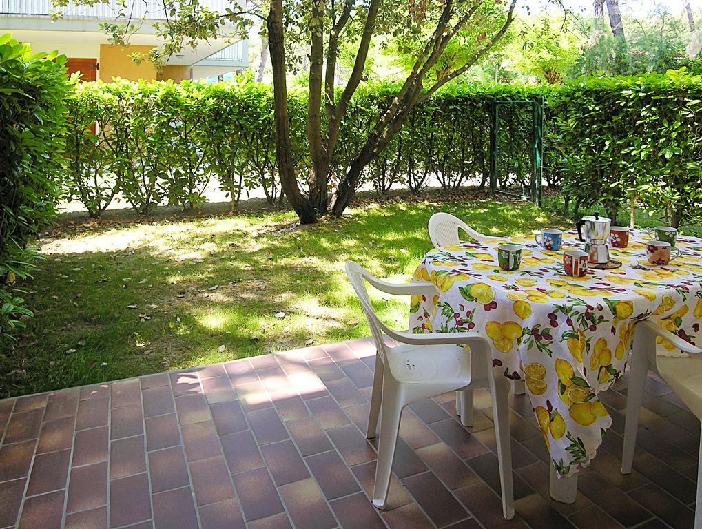 Apartment Gemini Con Piscina Bibione Phòng bức ảnh